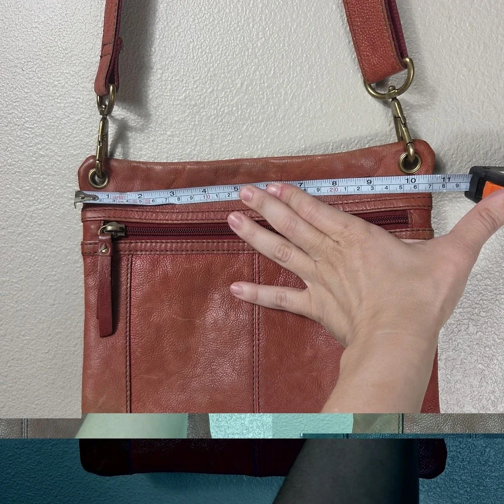 Fossil Brown Leather Crossbody Bag Organizer Pocket Zip Top Purse‎